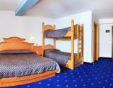 4-posteľová izba (© Hotel Sporting) - Lyžovačky v Alpách, www.hitka.sk