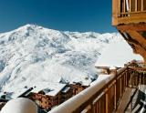 Balkón (© Chalet Hotel Kaya) - Lyžovačky v Alpách, www.hitka.sk