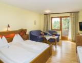 Bezbariérová izba (© Hotel Almfrieden) - Lyžovačky v Alpách, www.hitka.sk