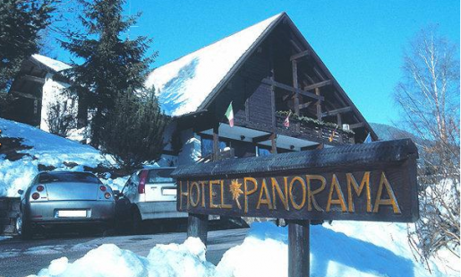 (© Hotel Panorama - Cavelese - Cermis) - Lyžovačky v Alpách, www.hitka.sk 